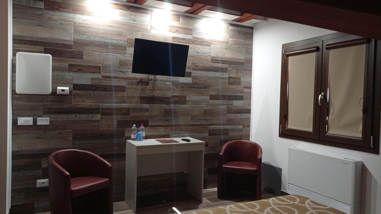 Hotel Ristorante Caligiuri Decollatura المظهر الخارجي الصورة