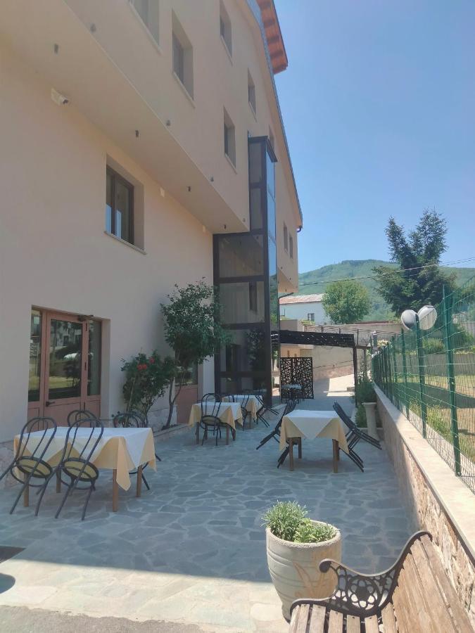 Hotel Ristorante Caligiuri Decollatura المظهر الخارجي الصورة